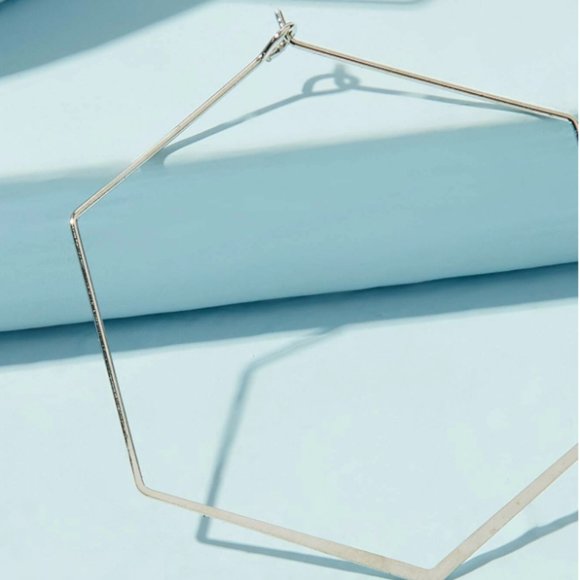 5 for $25 Metal Hexagon Geometric Hoop Earrings … - Picture 4 of 7